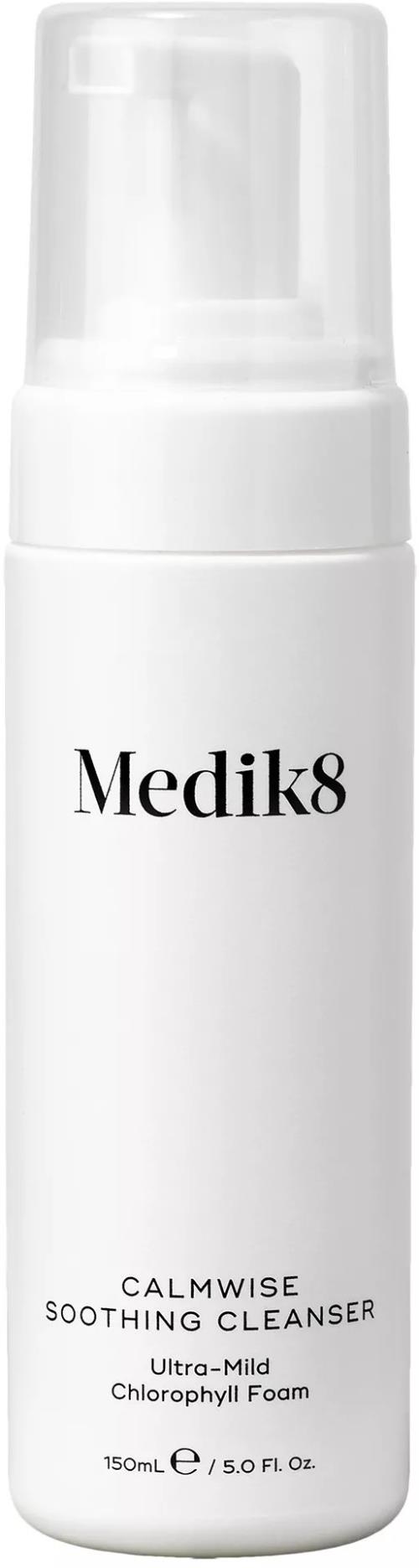 Medik8 Čistiaca pleťová pena Calmwise (Soothing Cleanser) 150 ml